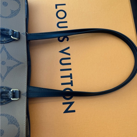 Louis Vuitton On The Go GM - Picture 6 of 17